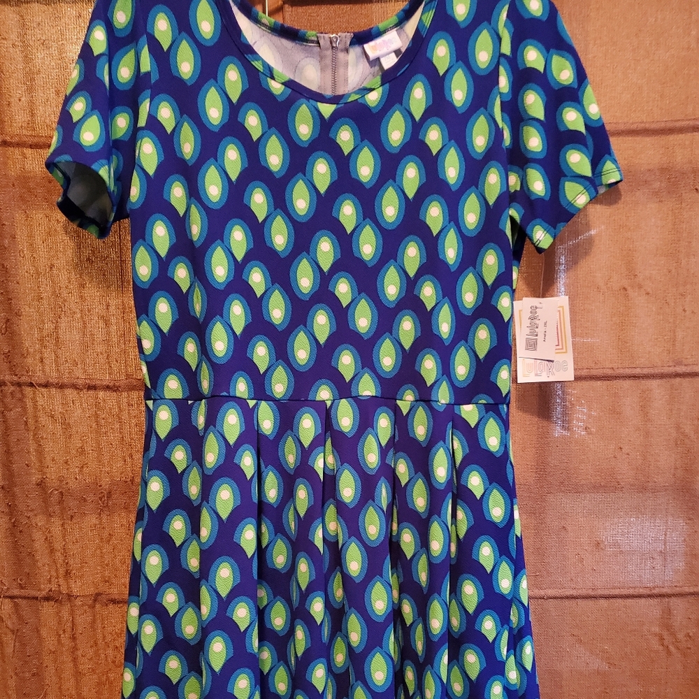 LuLaRoe Amelia